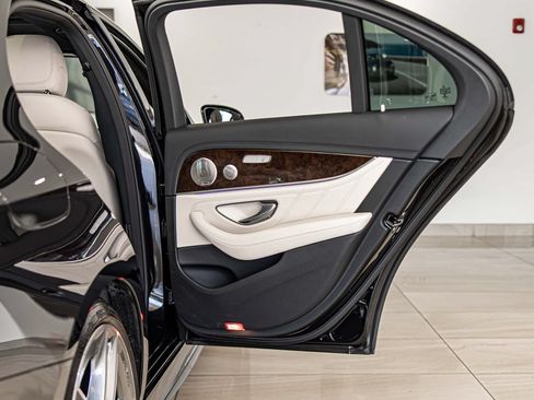 Used 2023 Mercedes-Benz E 53 AMG 4MATIC Sedan image 40