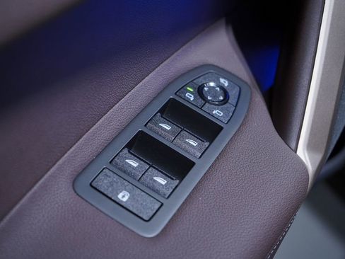 New 2026 BMW iX xDrive45 image 13