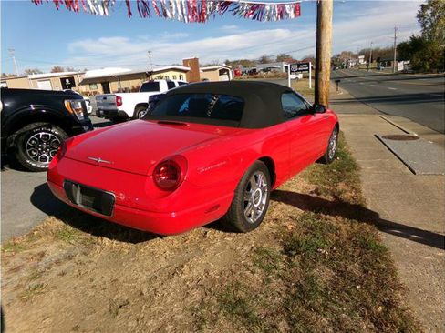 Used 2004 Ford Thunderbird image 20
