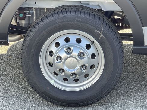 New 2025 Ford Transit 250 Low Roof AWD image 11