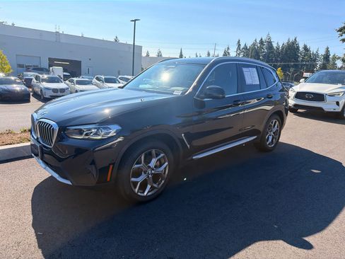 Used 2023 BMW X3 xDrive30i w/ Premium Package AWD/4WD image 2