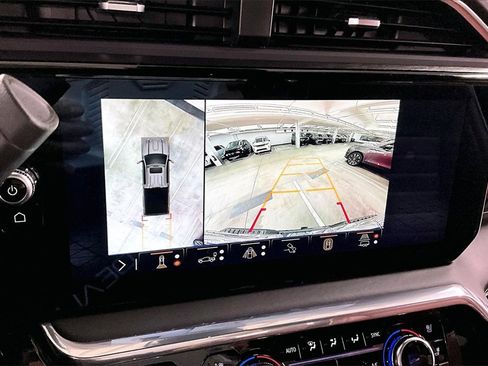 Used 2024 GMC Sierra 3500 Denali Ultimate image 15