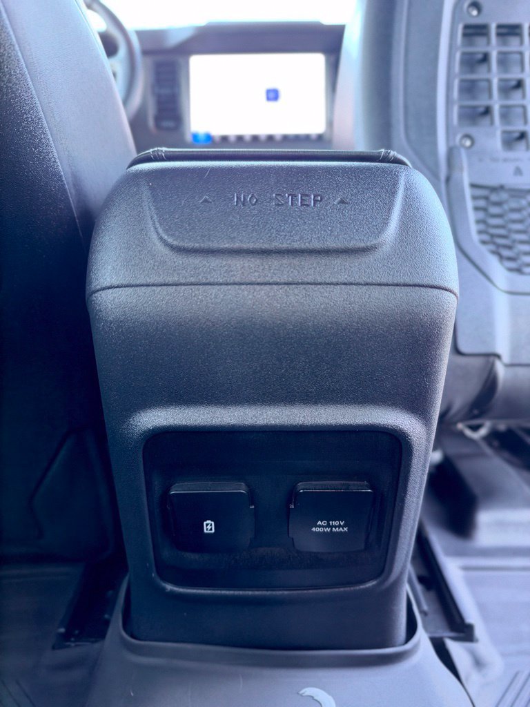 Used 2025 Ford Bronco Badlands AWD/4WD image 30
