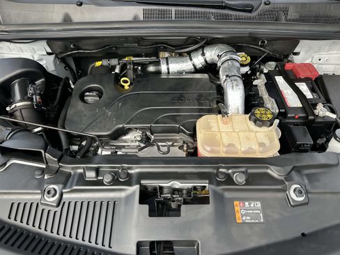 Certified 2022 Chevrolet Trax LS w/ Tint and Cruise Package image 12