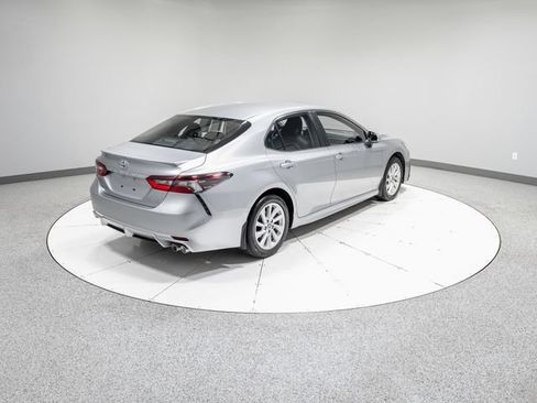 Used 2024 Toyota Camry SE FWD image 30