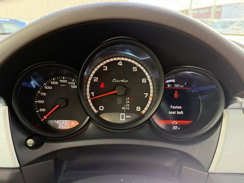 Used 2018 Porsche Macan Turbo image 14