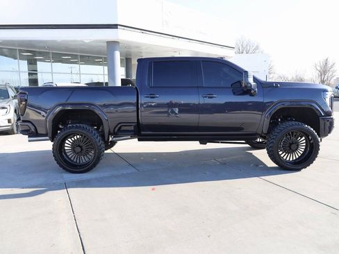 Used 2026 GMC Sierra 3500 Denali Ultimate AWD/4WD image 7