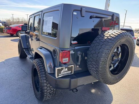 Used 2017 Jeep Wrangler Unlimited Sahara w/ Connectivity Group image 3