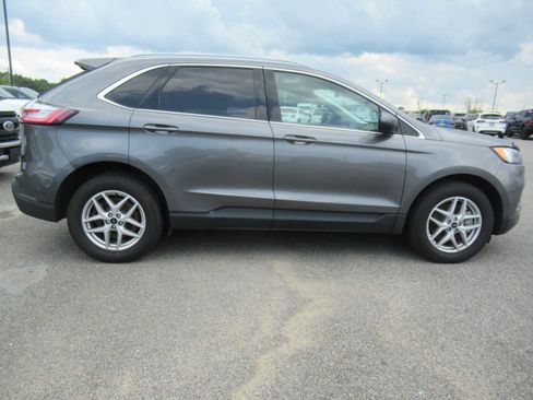 Used 2023 Ford Edge SEL AWD/4WD image 4
