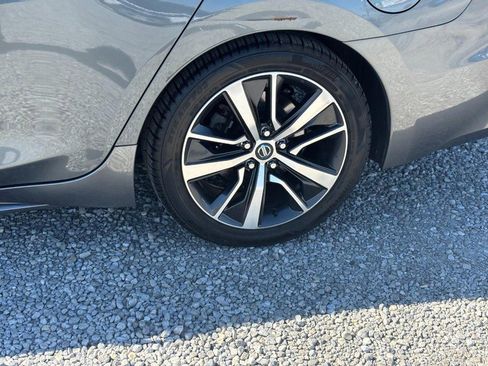 Used 2019 Nissan Maxima 3.5 SL w/ Floor Mat Group FWD image 12