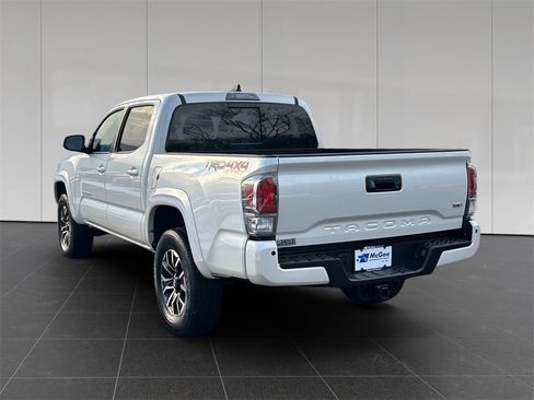Used 2023 Toyota Tacoma TRD Sport w/ Technology Package image 3