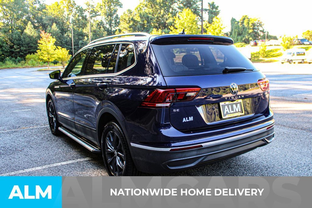 Used 2022 Volkswagen Tiguan SE FWD image 4