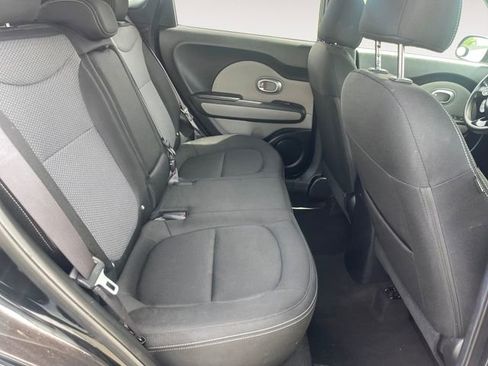 Used 2017 Kia Soul + FWD image 26