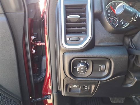 Used 2021 RAM 1500 Big Horn image 17