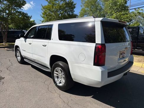 Used 2018 Chevrolet Suburban LT AWD/4WD image 4