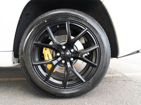 Used 2020 Jeep Grand Cherokee Trackhawk image 28