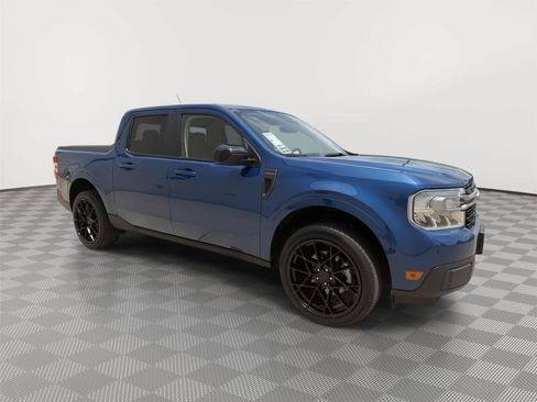 Used 2024 Ford Maverick Lariat w/ 4K Tow Package AWD/4WD image 3