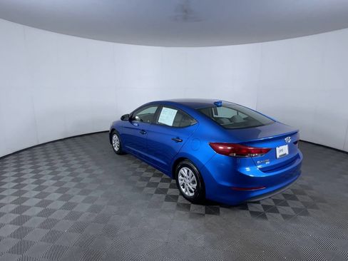 Used 2017 Hyundai Elantra SE image 7