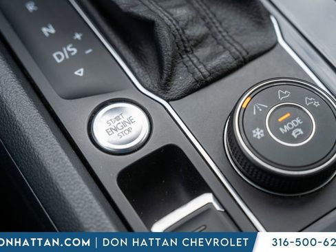 Used 2018 Volkswagen Atlas SEL Premium image 14