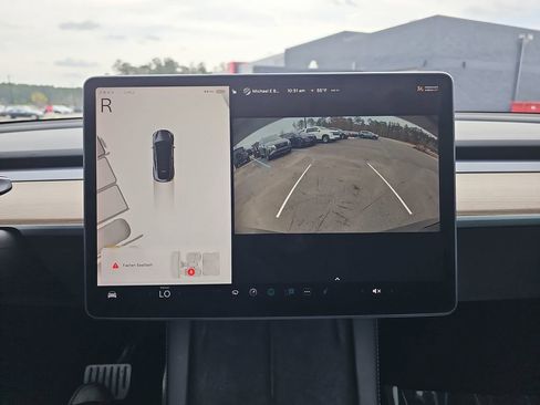 Used 2022 Tesla Model Y Performance image 27