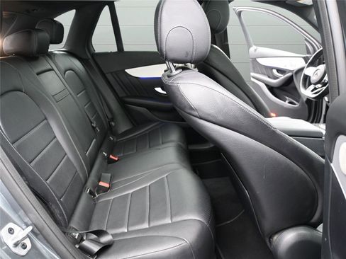 Used 2021 Mercedes-Benz GLC 300 4MATIC image 18