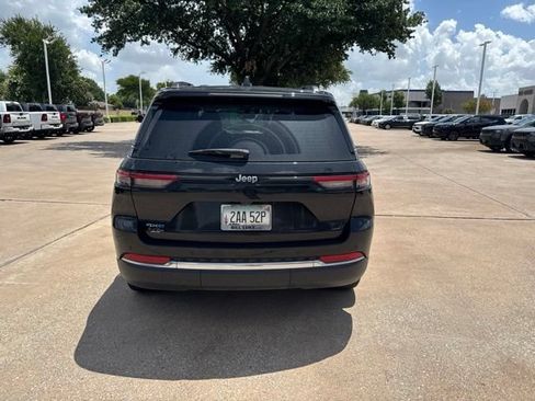 Used 2023 Jeep Grand Cherokee 4WD 4xe image 7