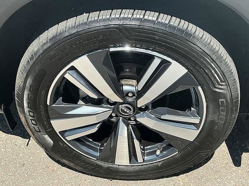 Certified 2023 Nissan Rogue SL w/ SL Premium Package AWD/4WD image 7