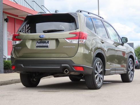 Used 2024 Subaru Forester Limited AWD/4WD image 5