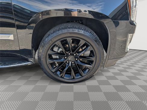 Used 2020 Cadillac Escalade Premium Luxury AWD/4WD image 9