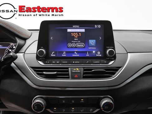 Used 2023 Nissan Altima 2.5 SR AWD/4WD image 12
