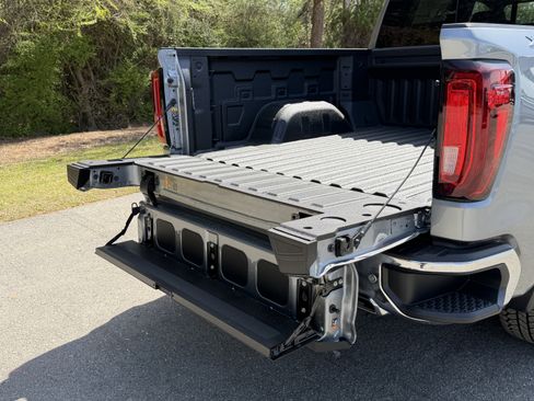 New 2026 GMC Sierra 1500 SLT w/ SLT Premium Plus Package AWD/4WD image 14