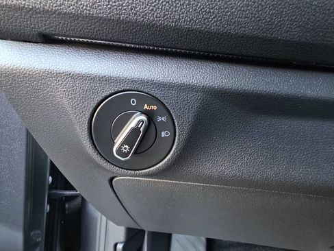 Used 2022 Volkswagen Jetta SEL FWD image 24
