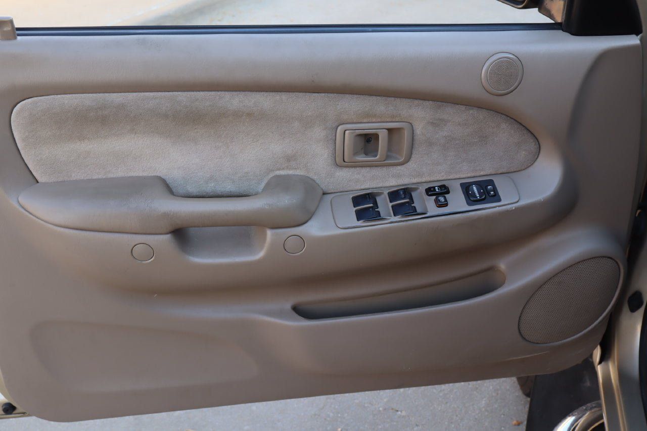 Used 2004 Toyota Tacoma PreRunner RWD image 16