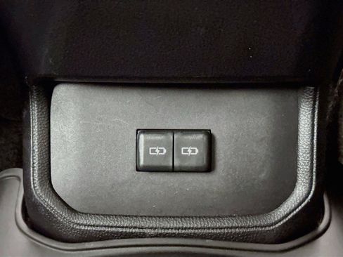 Certified 2026 Toyota Highlander XLE AWD/4WD image 38