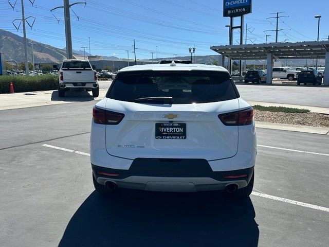 Certified 2025 Chevrolet Blazer LT AWD/4WD image 5