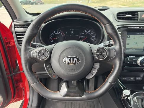 Used 2017 Kia Soul ! w/ Tech Package FWD image 23