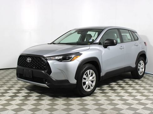 Used 2025 Toyota Corolla Cross L FWD image 33