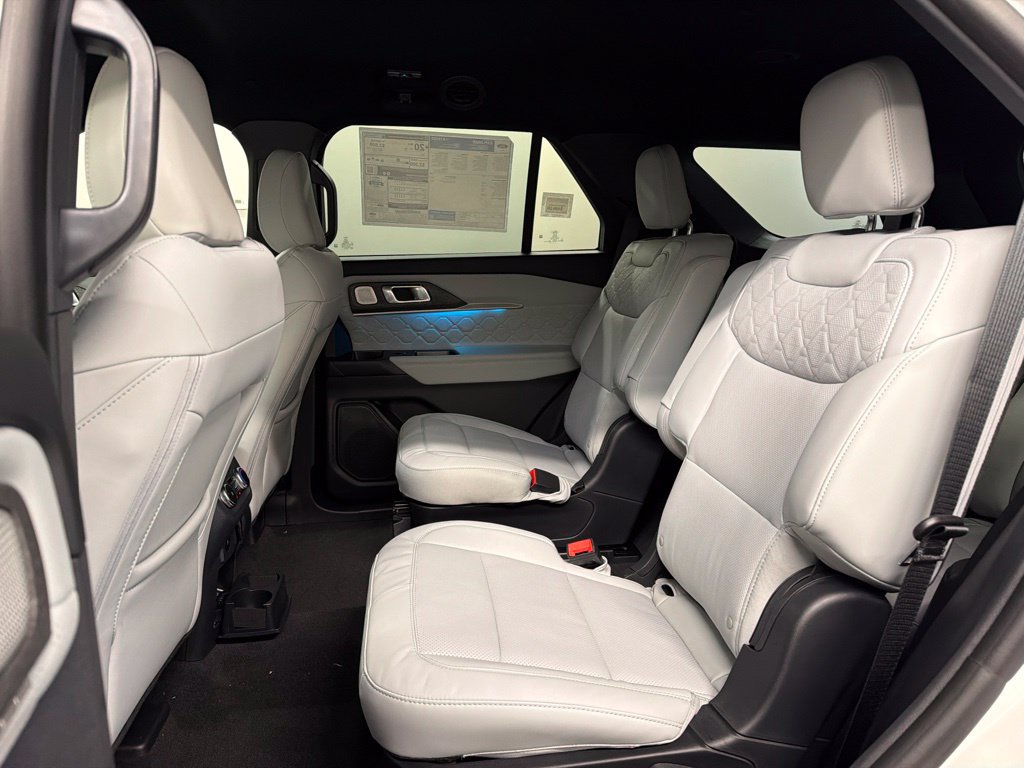 New 2027 Ford Explorer Platinum w/ 3.0L Ultimate Package AWD/4WD image 34