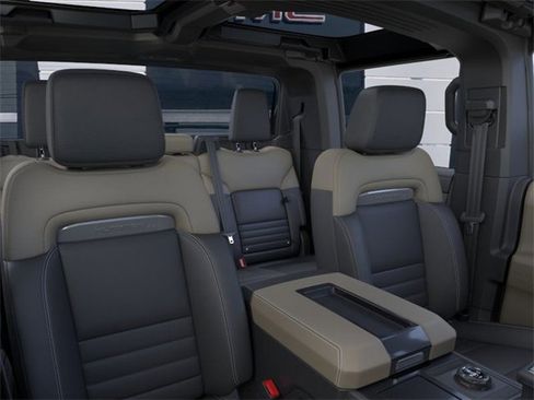 New 2026 GMC Hummer EV 4x4 Crew Cab w/ LPO, Dark Essentials Package image 24