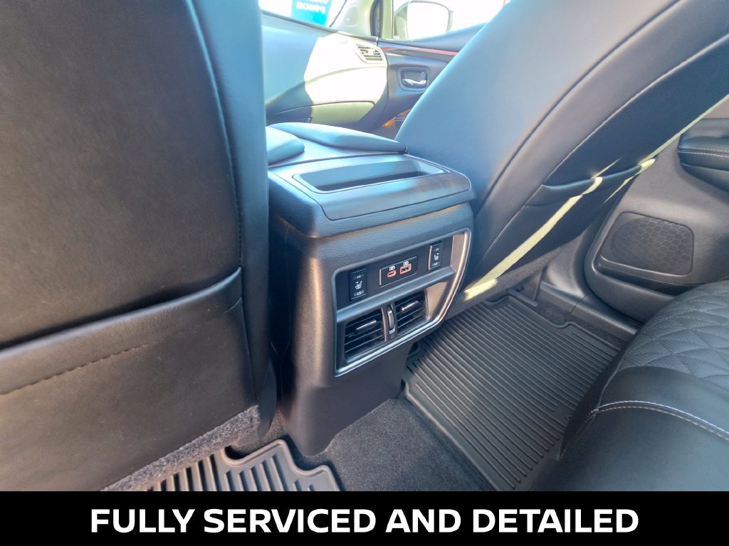 Certified 2023 Nissan Murano Platinum w/ Cargo Package FWD image 17
