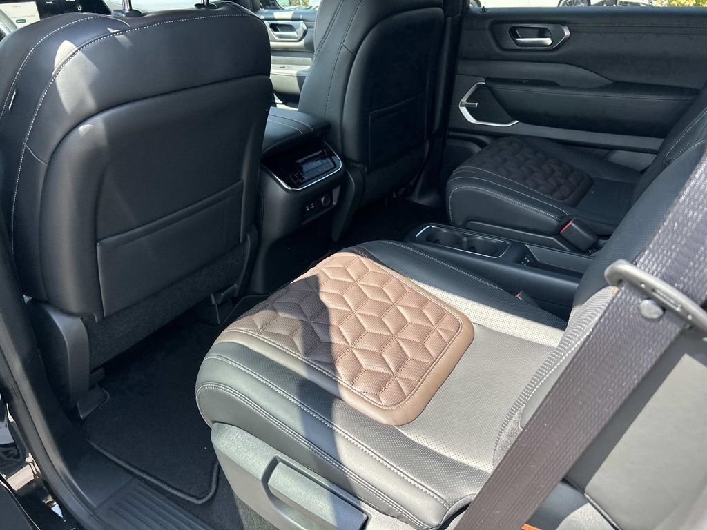 New 2026 Nissan Armada Platinum Reserve AWD/4WD image 17
