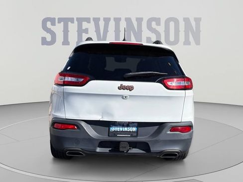 Used 2017 Jeep Cherokee 75th Anniversary FWD image 4