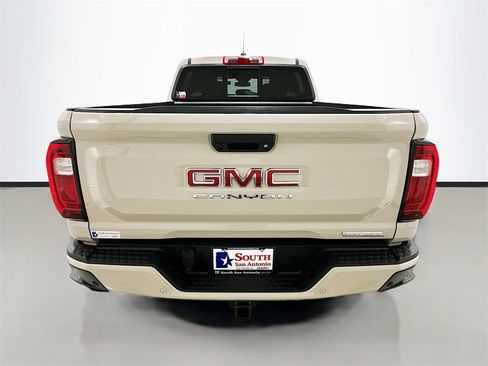 New 2026 GMC Canyon Elevation w/ Convenience Package image 6