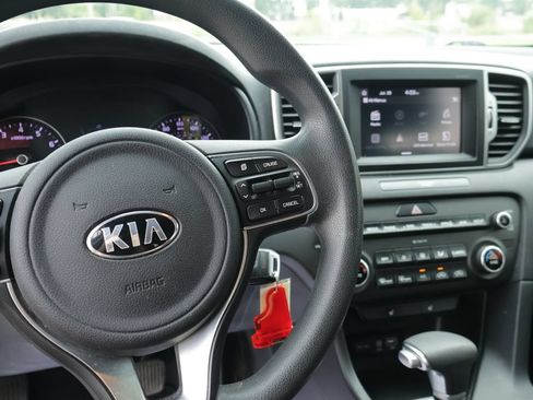 Used 2018 Kia Sportage LX w/ LX Popular Package FWD image 38