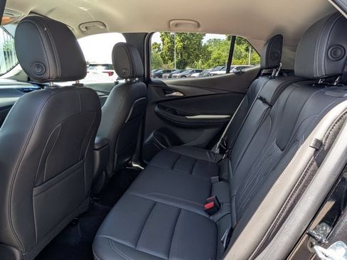 Used 2025 Buick Encore GX Avenir w/ Avenir Convenience Package AWD/4WD image 27