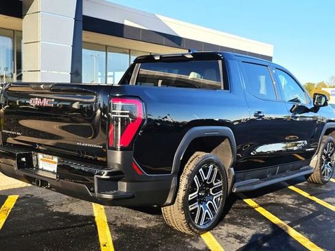Used 2026 GMC Sierra EV Elevation AWD/4WD image 8