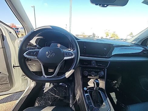 Certified 2024 Volkswagen Taos SEL image 13