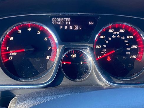Used 2016 GMC Acadia SLT w/ Open Road Package AWD/4WD image 16