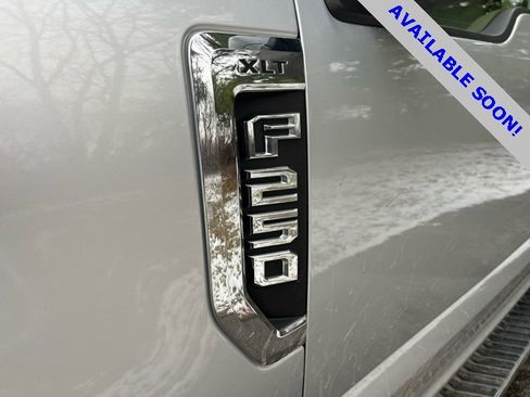 Used 2019 Ford F250 XLT w/ XLT Value Package image 10