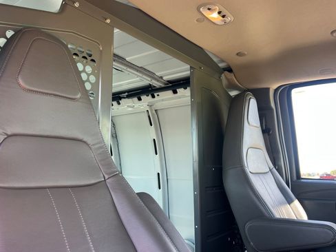 Used 2022 Chevrolet Express 2500 Work Van w/ Driver Convenience Package image 14